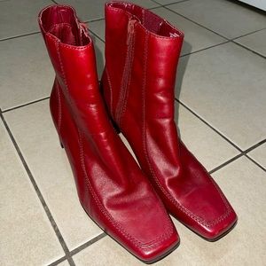 Women’s beautiful red leather winter boots